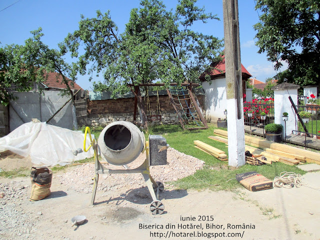 Biserica din Hotarel, Bihor, Romania iunie 2015 ; satul Hotarel comuna Lunca judetul Bihor Romania