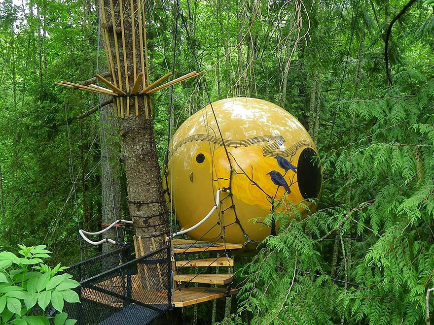 9. Free Spirit Spheres, Canada - 26 Of The Coolest Hotels In The Whole Wide World