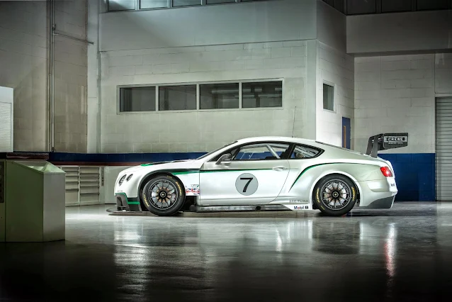 Bentley Racing / AutosMk