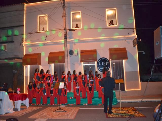 Alegria e emoção na noite de abertura do Natal em Siderópolis