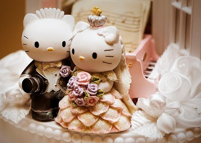 Hello Kitty Wedding Cakes