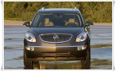 2010 Buick Enclave Front View