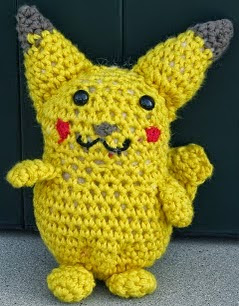 http://www.amigurumiblog.com/2013/08/pikachu-amigurumi-ad-uncinetto.html