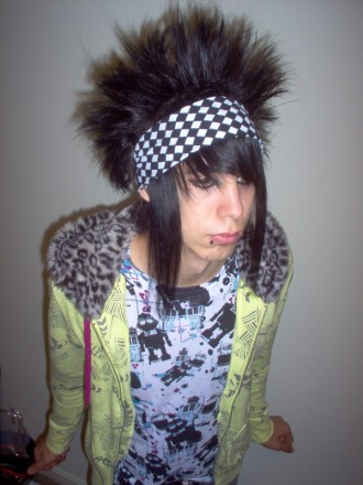 black girls with scene hair. Scene Emo Hairstyles for Boys