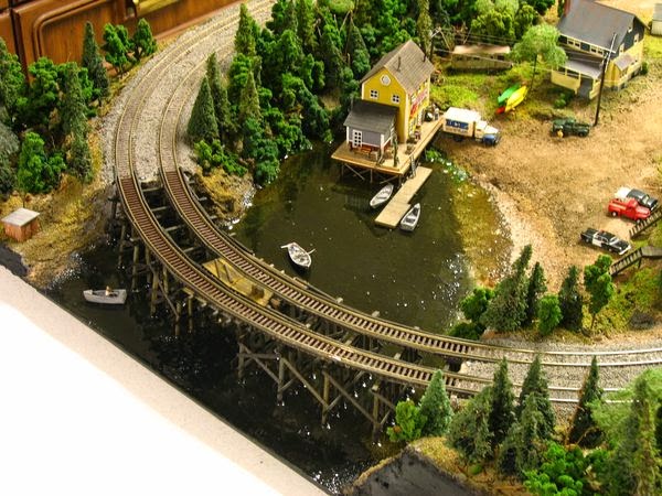 Craftsman Structures: Waterfront Willy's in N-scale Coffee 