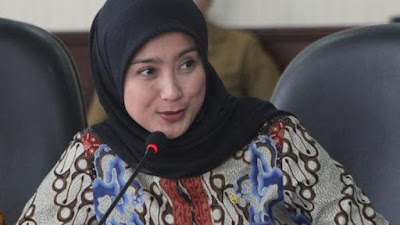 Profil Dessy Ratnasari Dan kini Dikaitkan Dengan Penyanyi Dangdut Nassar KDI