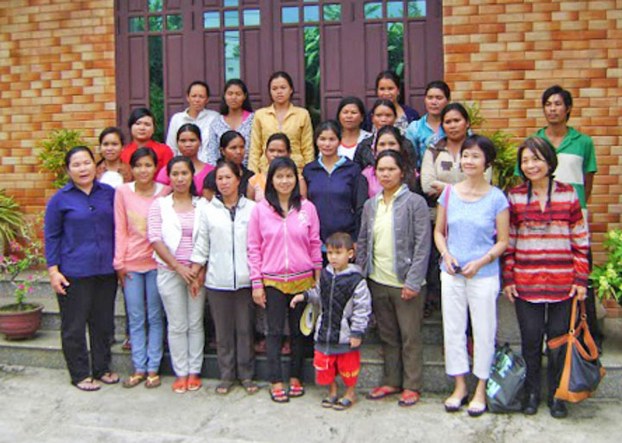 Vi tín dụng cho phụ nữ nghèo vùng nông thôn