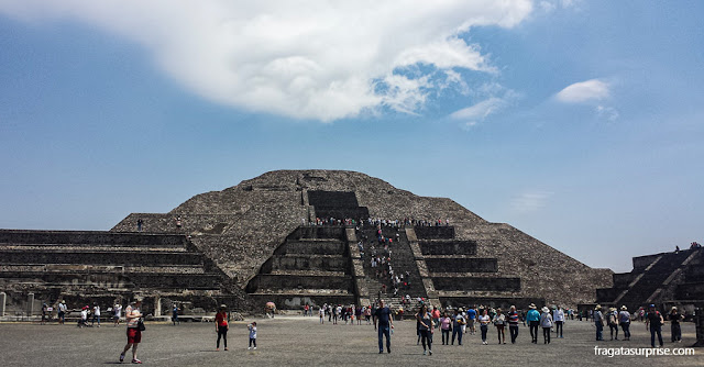 Pirâmide da Lua em Teotihuacan, México