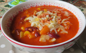 Hearty Tomato & Bean Soup