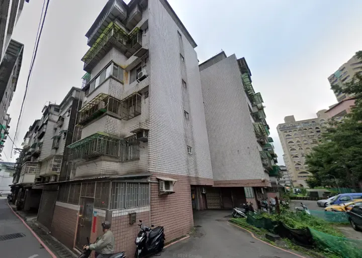 宏盛博第Ａ棟法拍屋外觀