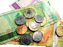 Salário dos servidores públicos estaduais do Ceará terá reajuste de 5% em 2011