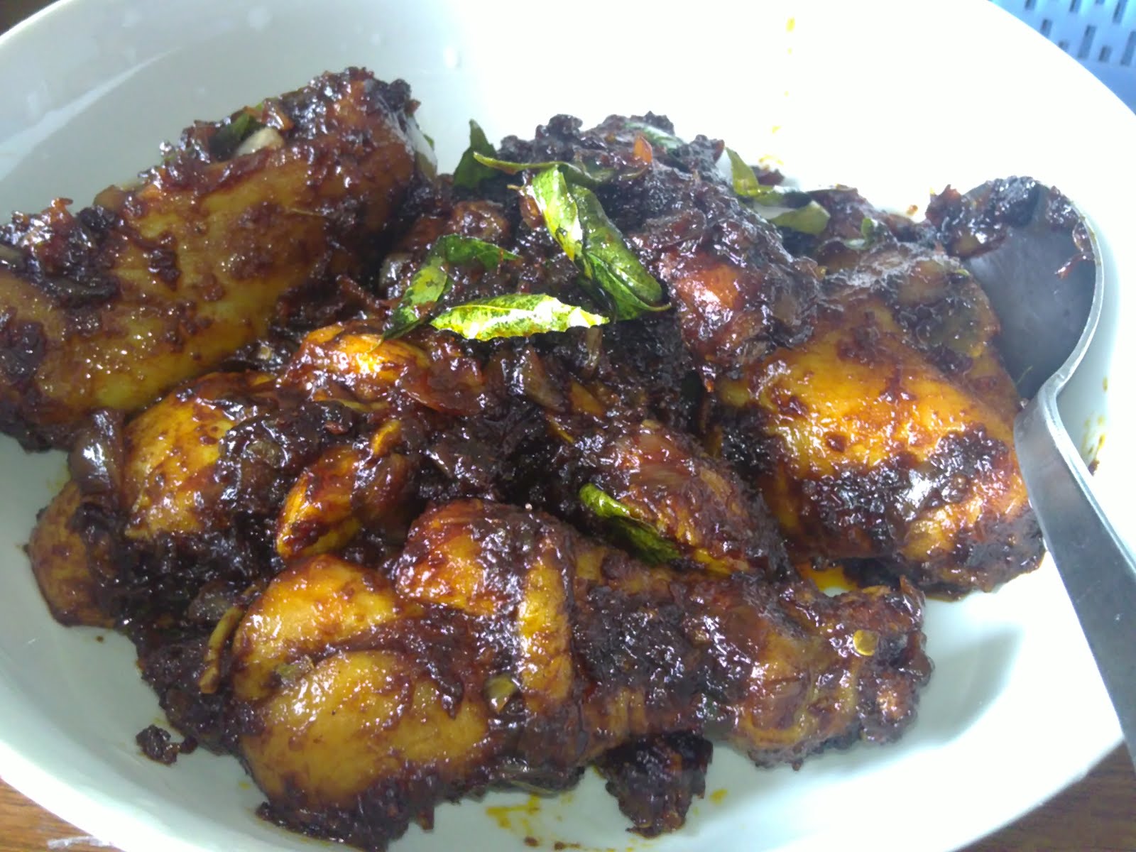 Aimaan Ahmad: Resepi : Ayam Kicap Berdaun Kari.