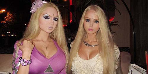 Manusia Barbie 'Valeria Lukyanova' & Kembarannya