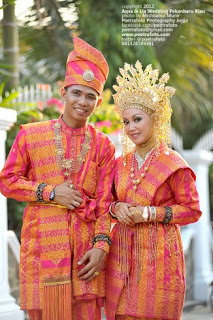 Destination Sumatera Baju Tradisional Sumatera
