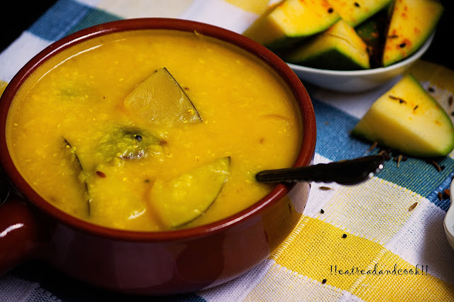 bengali recipe and preparation Kancha Aamer Tok Dal recipe / Aam Dal recipe / Green Mango Dal recipe with step by step pictures