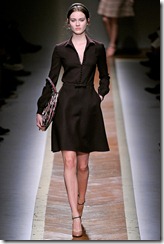 Valentino Ready-To-Wear Fall 2011 Runway Photo 31