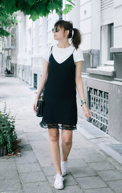 outfits con vestido negro y converse