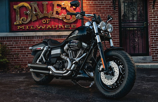 2012-Harley-Davidson-FXDF-Dyna-Fat-Bob-Vivid-Black