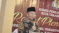 Wali Kota Waris Hadiri Rapat Pleno Terbuka Rekapitulasi Perolehan Suara di KPU