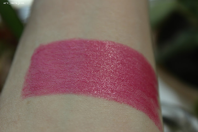 Розовый мак/Poppy Pink - Avon Ultra Color Indulgence Lip Color