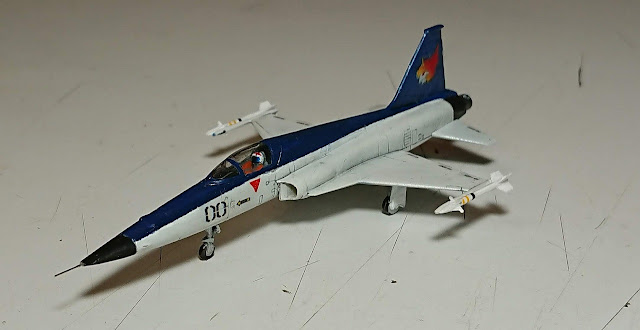 1/144　F-5E　エリア88