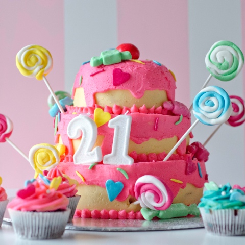 Candyland Birthday Cake on Made Her Using My This Chocolate Cake Recipe  Minus The Oreos  And