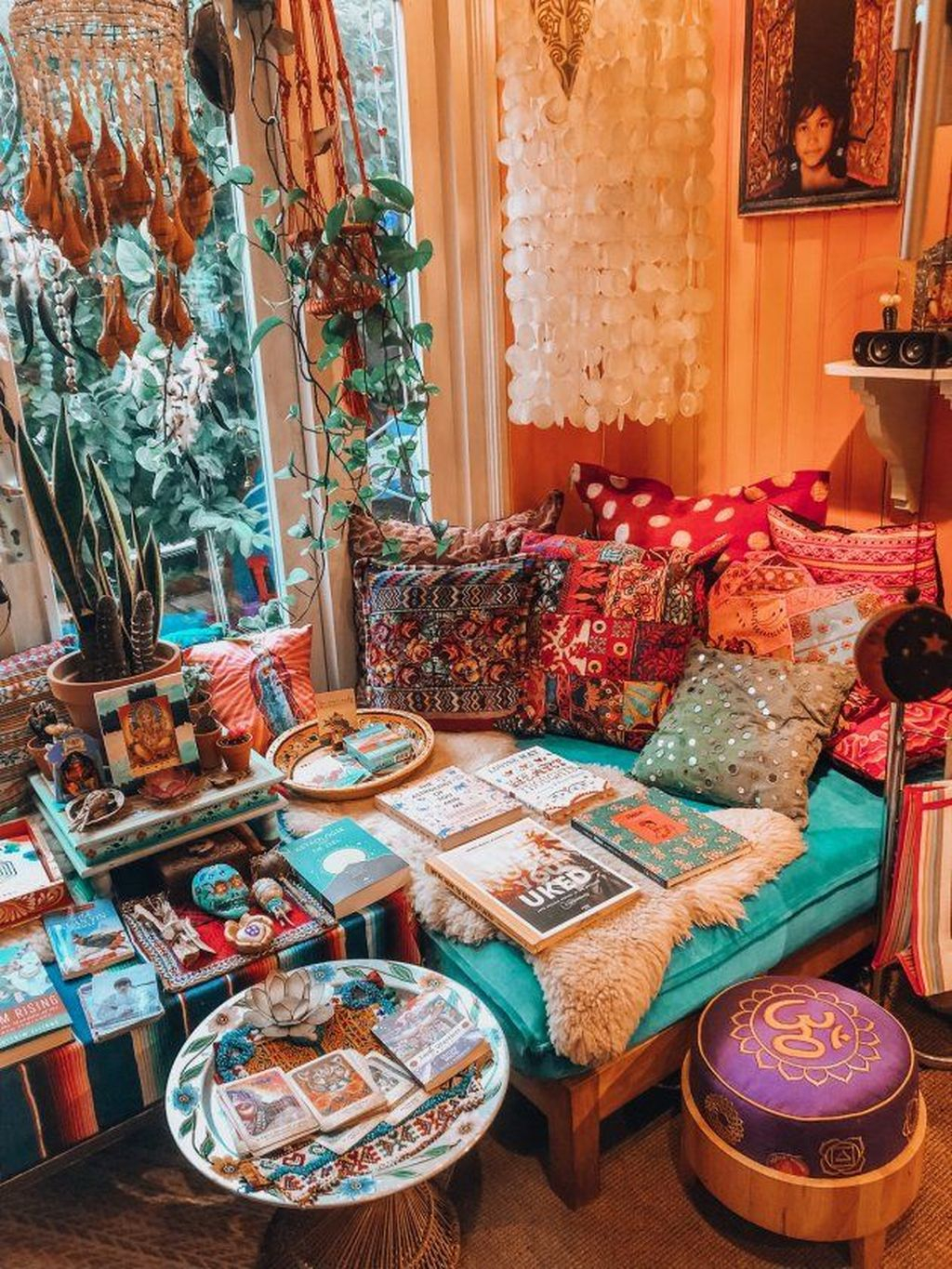 35 Charming Boho Living Room Decorating Ideas With Gypsy Style - home ...