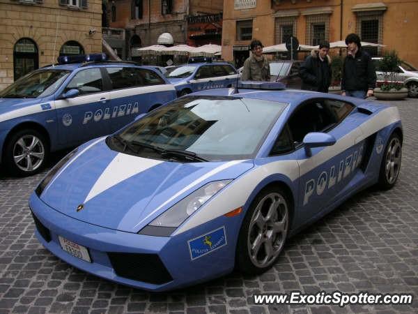 PoToNg SpRiNg: Lamborghini Polis Itali accident