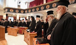 Κάθετα αντίθετη δηλώνει για άλλη μία φορά η Ιερά Σύνοδος στην αποτέφρωση των νεκρών και τις επόμενες μέρες ετοιμάζεται να μοιράσει στους ναο...