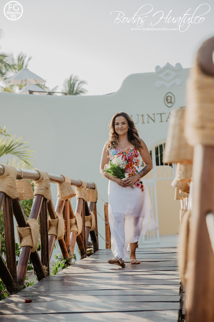 boda en playa, beach wedding, Oaxaca, México, Bodas Huatulco, Wedding Planner