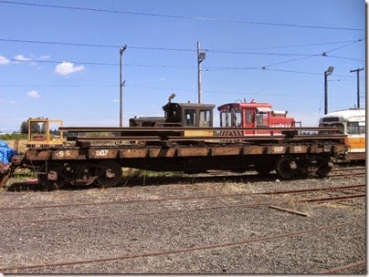 IMG_8138 OERHS Flat Car, formerly Canadian Pacific #418141, at Antique Powerland in Brooks, Oregon on August 4, 2007