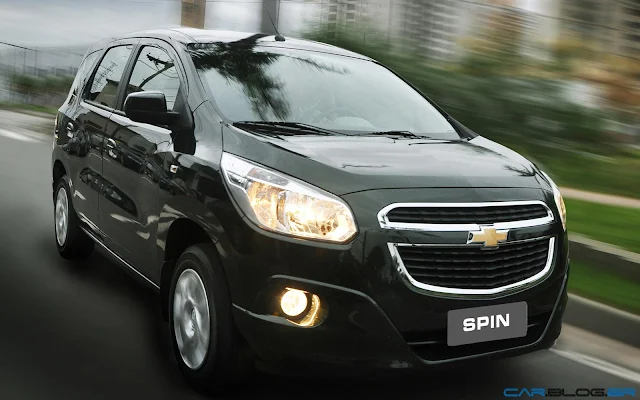 Nova Chevrolet Spin 2013 - preto global