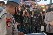 Joget Bareng Warnai HUT TNI AU Ke 16 Di Mako Lanud Hang Nadim Batam