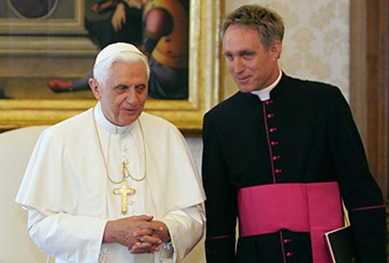 georg_gaenswein_0403