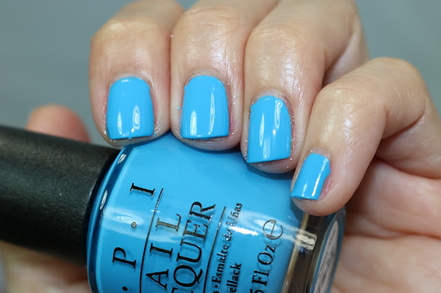 OPI Fearlessly Alice