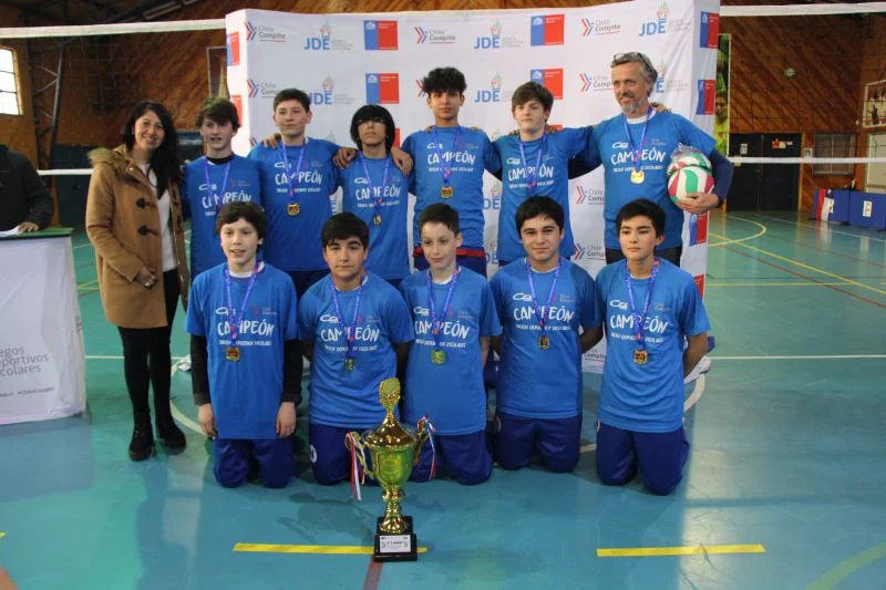 Colegio Alianza Francesa clasifica para el Nacional de Vóleibol