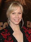 Andrea Roth