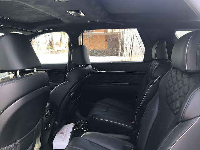 Interior view of 2020 Hyundai Palisade Limited AWD