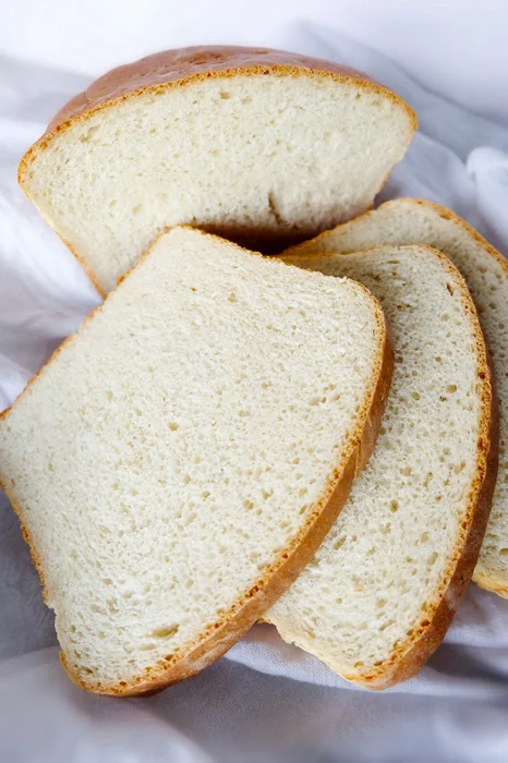 slices of buttermilk bread