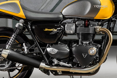 2016 Triumph Street Cup engine view