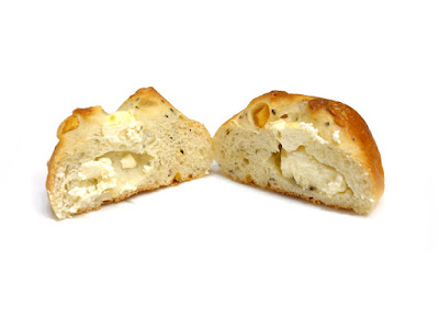 紅茶とクリームチーズのパン | Pain au Traditionnel（パンオトラディショネル）