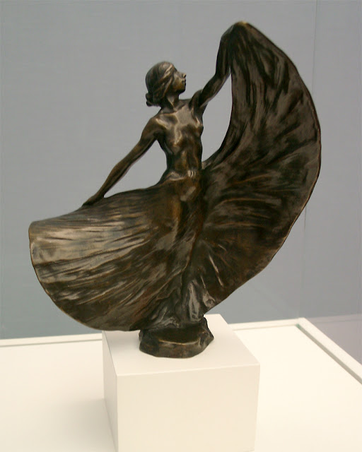 Die Tänzerin Loïe Fuller (The Dancer Loie Fuller) by François-Rupert Carabin, Neue Pinakothek, Munich