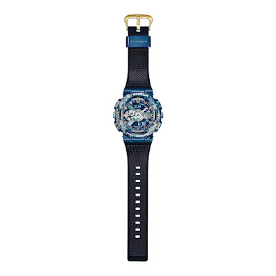 The G-SHOCK "GM-110EARTH" with the whole "earth pattern"