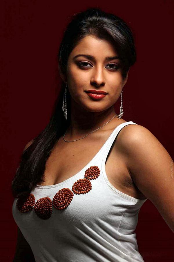 Spicy South Side Beauty Madhurima Photoshoot