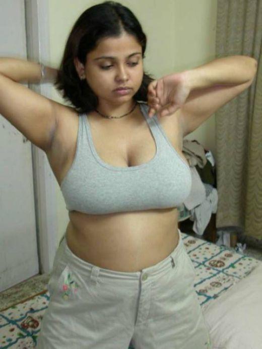 sexy indian aunties stills