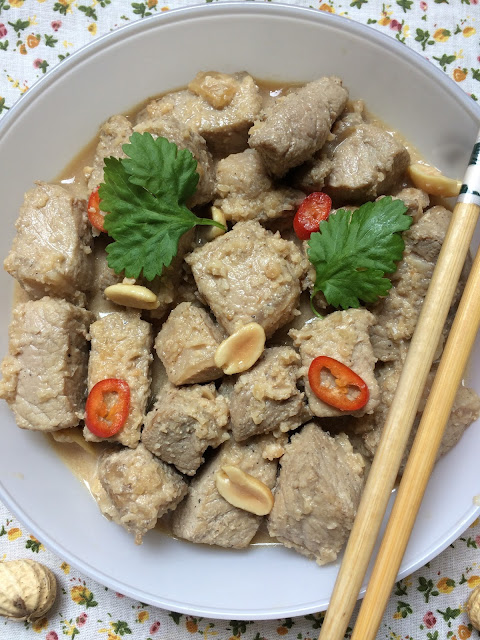 estofado de cerdo con cacahuetes receta