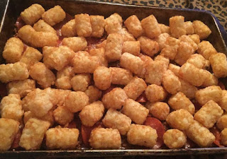 Pizza tater tot casserole, tater tot casserole, easy casserole recipe, Best casserole on earth,