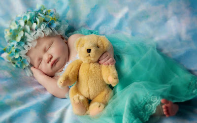 cute-baby-sleeping-imagesphotoswallpapers-with-teddy