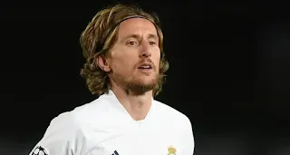 Modric to demand short contract as he understands Madrid's tough economic situation