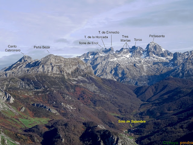 Vistas al Macizo del Cornión y sus cimas más características en Picos de Europa